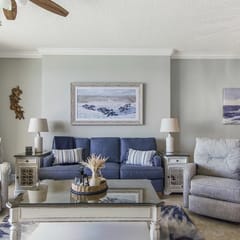 Tropic Winds 1807 - Beachfront condo! Beach chair service included!