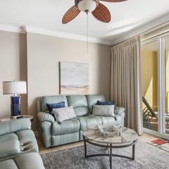 Emerald Isle 1701 - BEACH CHAIRS INCLUDED! Affordable rates!