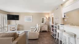Latitude 6 - Spectacular oceanfront views!1BD/2BA. Sleeps 6