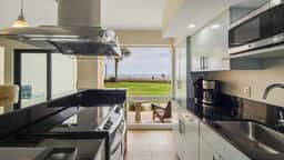 Latitude 3 - Spectacular oceanfront views!2BD/2BA. Sleeps 6