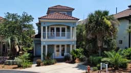 La Valencia 113 - Charming 3BD/3BA home in a gated community!