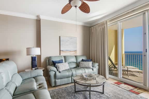 Emerald Isle 1701 - BEACH CHAIRS INCLUDED! Affordable rates! - Image 1