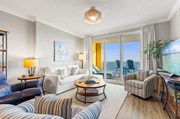 Emerald Isle 2309-STUNNING NEW LISTING! Beach chairs included! With parking