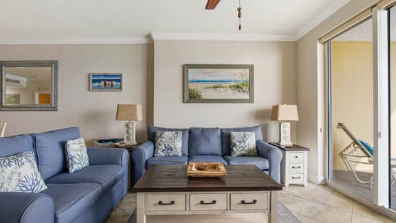 Tropic Winds 1504 - Amazing beachfront condo! Beach chairs included!