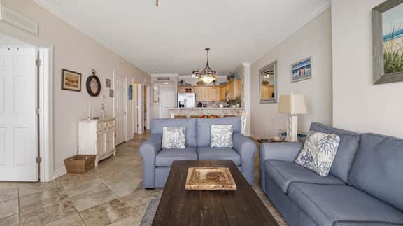 Tropic Winds 1504 - Amazing beachfront condo! Beach chairs included!
