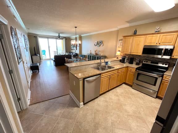 Emerald Isle 1002 - Beach chair service included! Affordable rates!