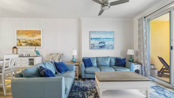 Emerald Isle 1807 - Fabulous new look! FRONT ROW BEACH CHAIRS INCLUDED!