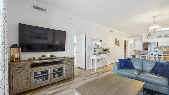 Emerald Isle 1807 - Fabulous new look! FRONT ROW BEACH CHAIRS INCLUDED!