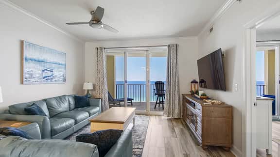 Emerald Isle 1807 - Fabulous new look! FRONT ROW BEACH CHAIRS INCLUDED!