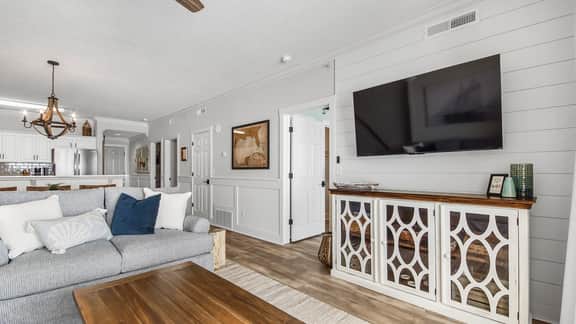 Emerald Isle 506 - Beautiful beachfront condo! Front row chairs included!