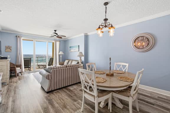Emerald Isle 402 - Beach Chairs Included! Affordable rates!