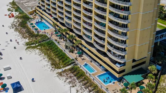 Emerald Isle 1905 - JUST COMPLETELY RENOVATED! Beach chair service included!