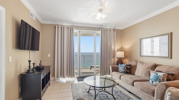 Emerald Isle 1808 - Front row chair service included! Affordable rates!