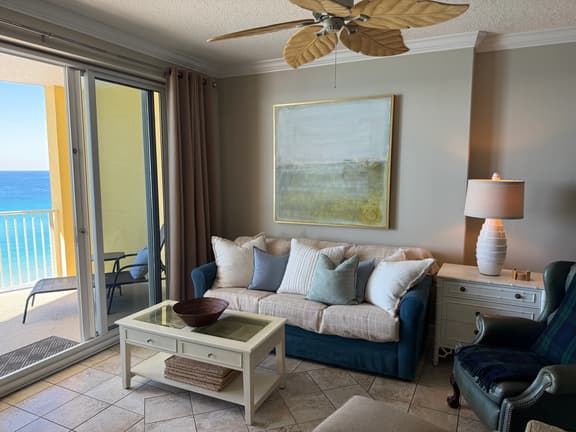 Emerald Isle 1006 - Front row beach chair service included! Affordable rates!